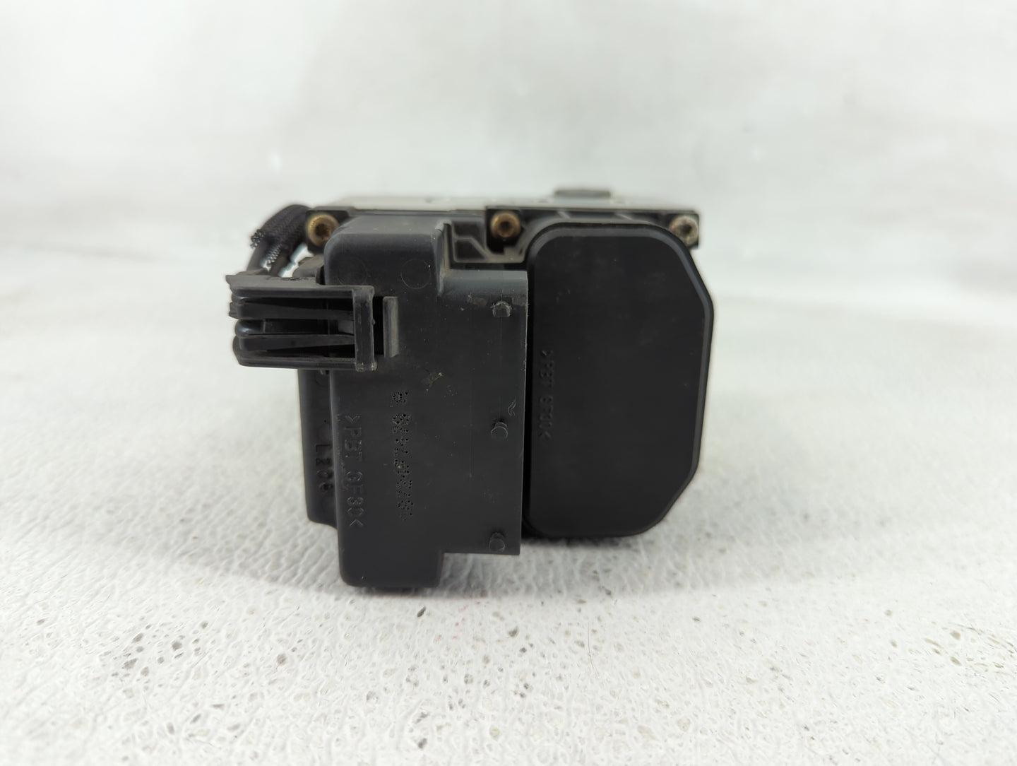 2002-2004 Subaru Legacy ABS Pump Control Module Replacement P/N:27534AE06B Fits Fits 2002 2003 2004 2005 2006 OEM Used Auto 