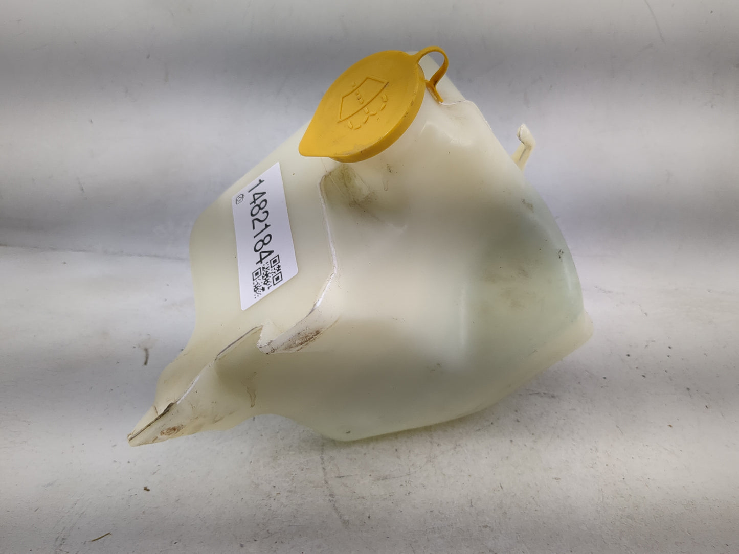 2000-2004 Subaru Legacy Windshield Washer Fluid Reservoir Bottle 1482184 - Oemusedautoparts1.com