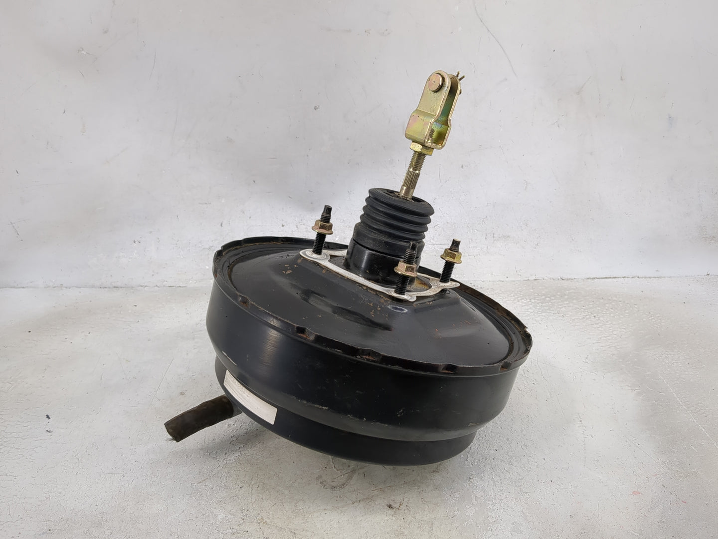 2003-2004 Subaru Legacy Power Brake Booster Oem - Oemusedautoparts1.com