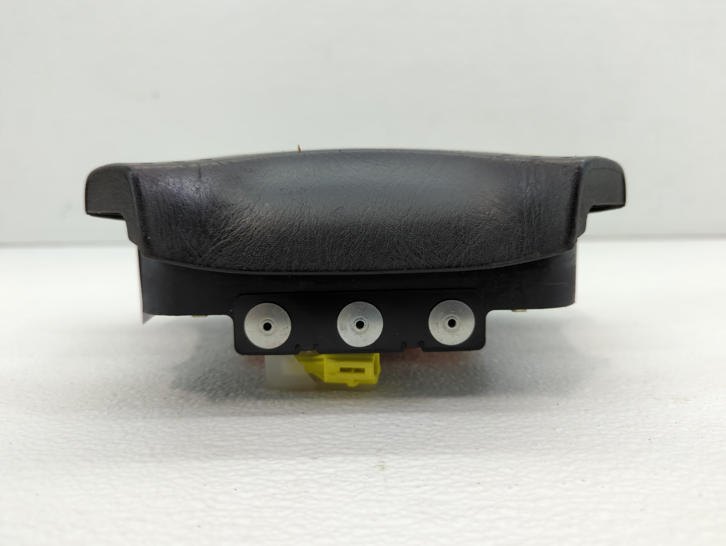 2000-2004 Subaru Legacy Air Bag Driver Left Steering Wheel Mounted Fits Fits 2000 2001 2002 2003 2004 2005 2006 OEM Used Aut