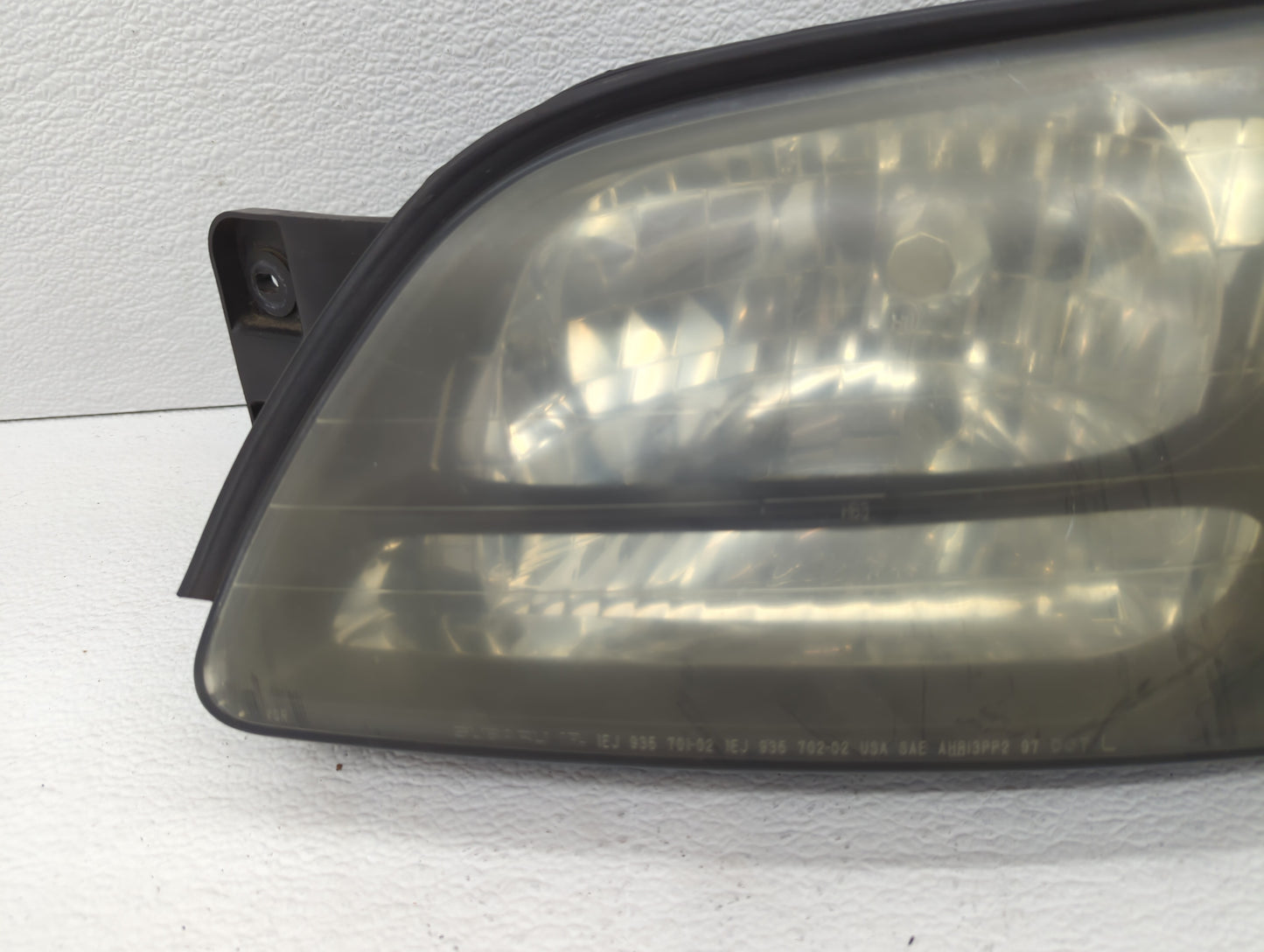 2000-2004 Subaru Legacy Driver Left Oem Head Light Headlight Lamp - Oemusedautoparts1.com