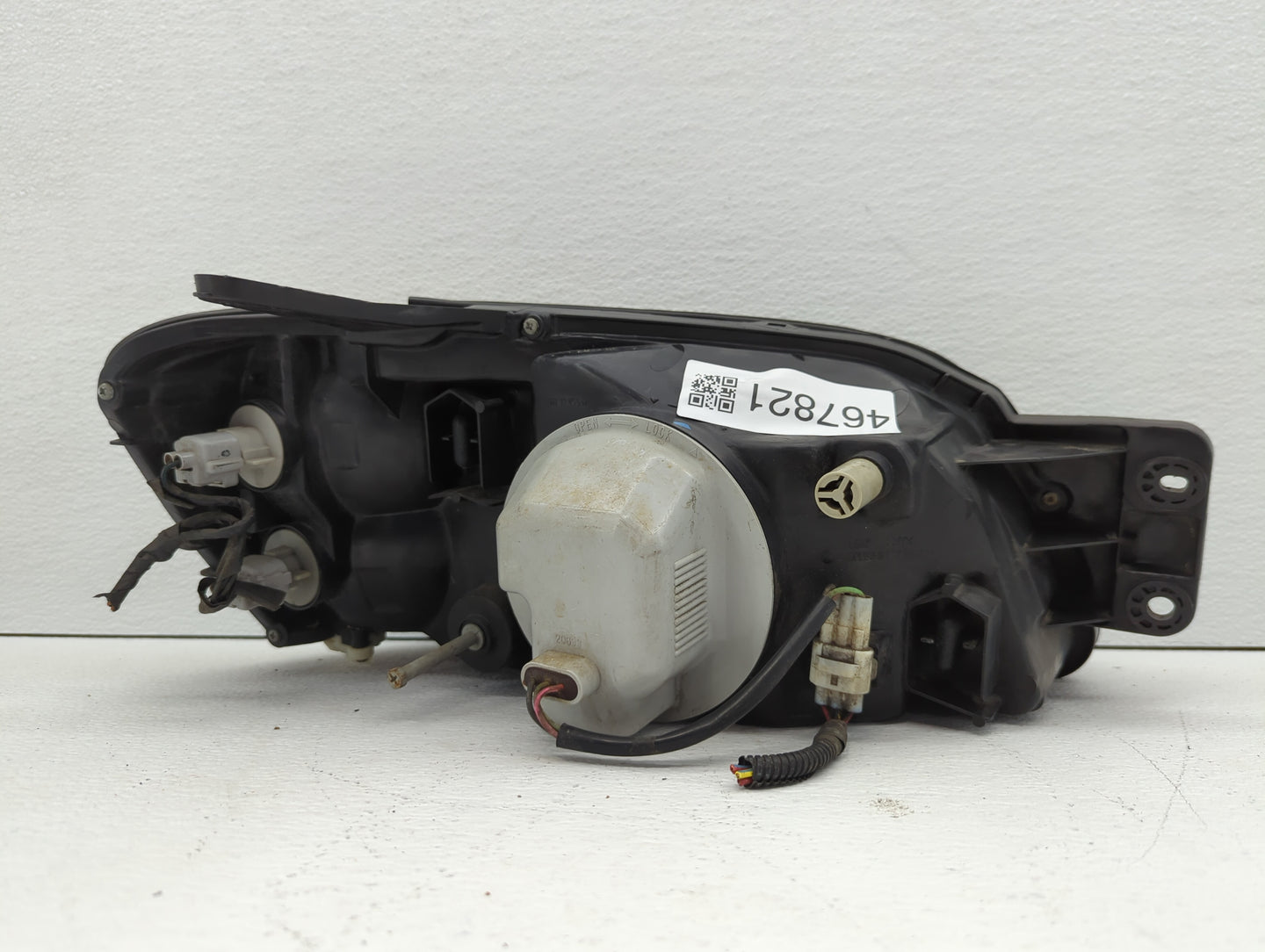 2000-2004 Subaru Legacy Driver Left Oem Head Light Headlight Lamp - Oemusedautoparts1.com