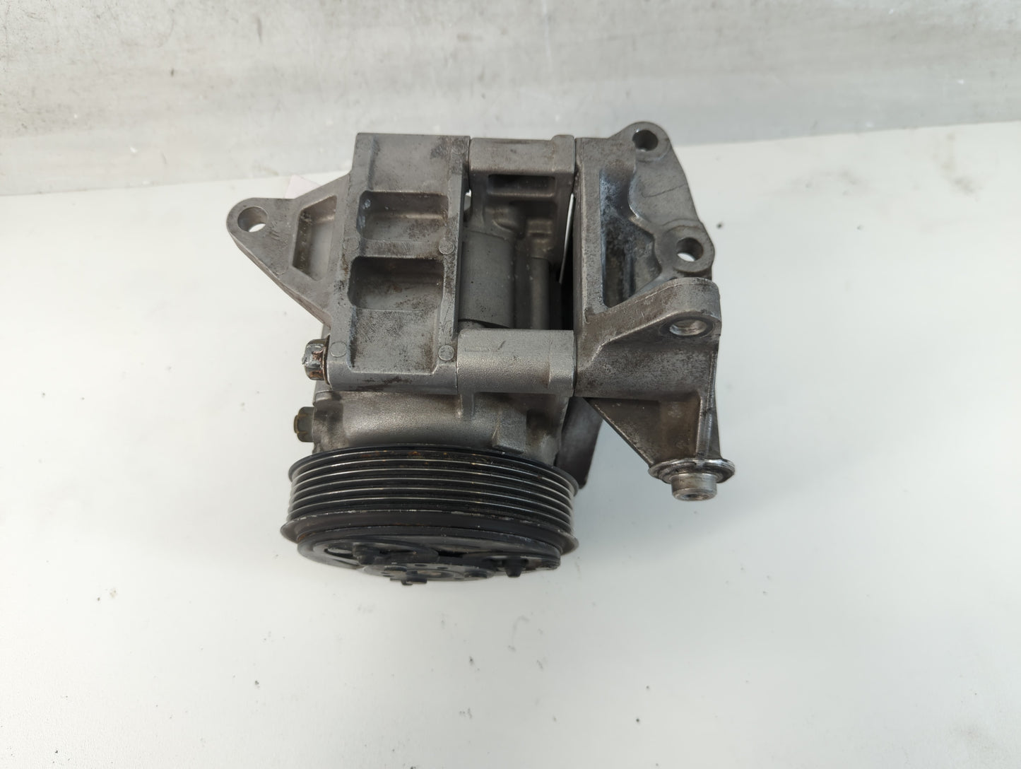 2004 Subaru Legacy Air Conditioning A/c Ac Compressor Oem - Oemusedautoparts1.com