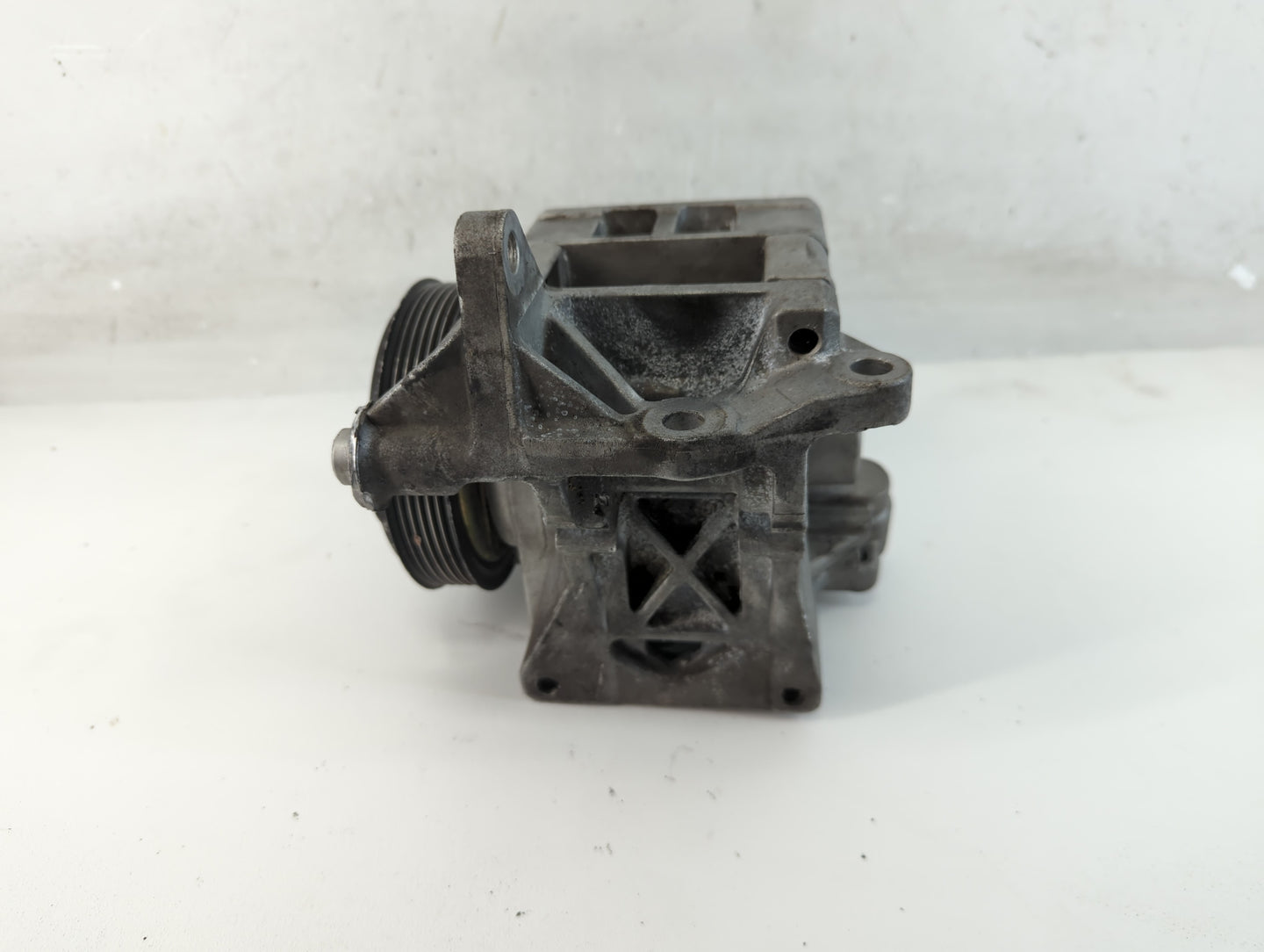 2004 Subaru Legacy Air Conditioning A/c Ac Compressor Oem - Oemusedautoparts1.com