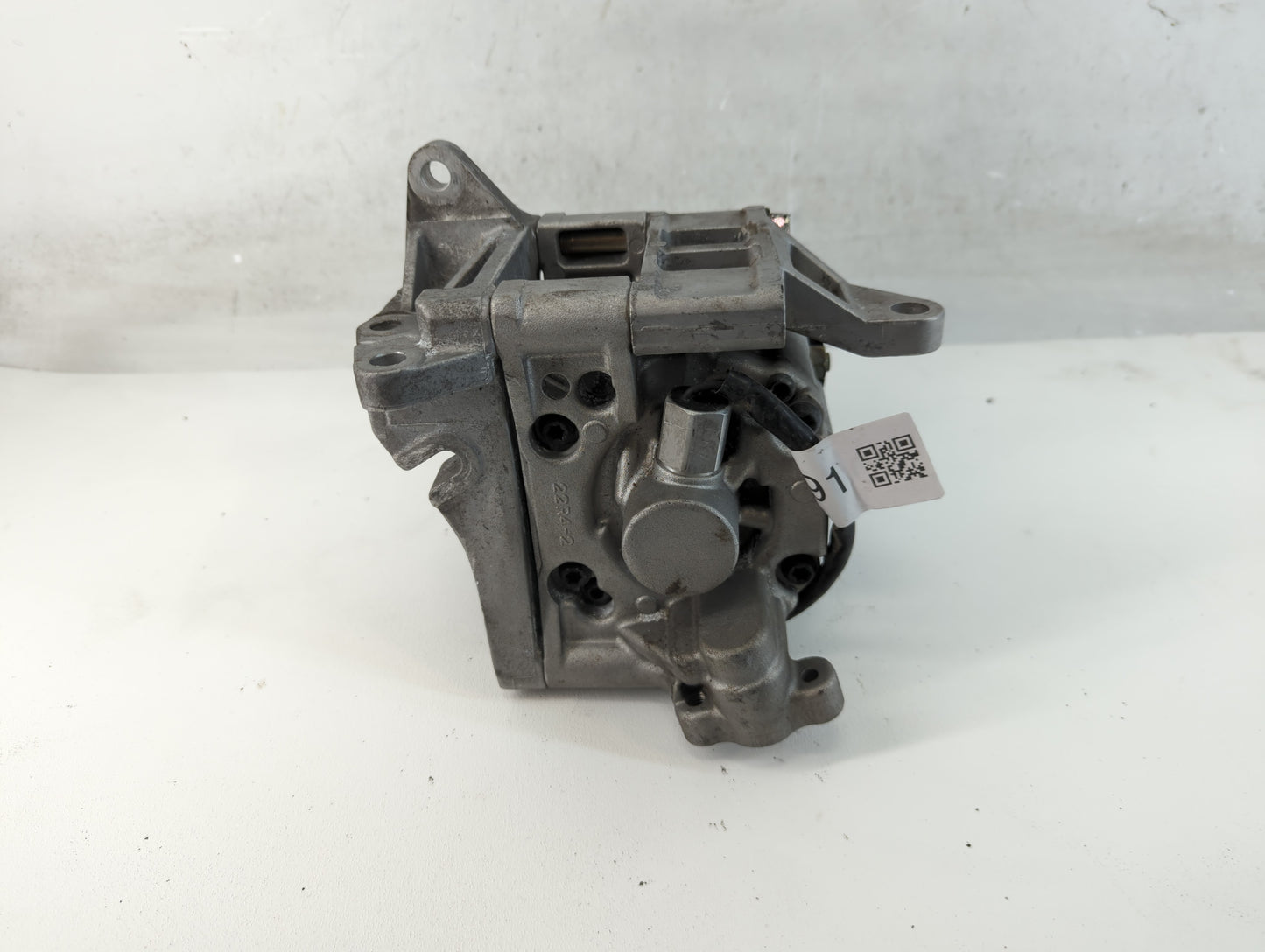 2004 Subaru Legacy Air Conditioning A/c Ac Compressor Oem - Oemusedautoparts1.com