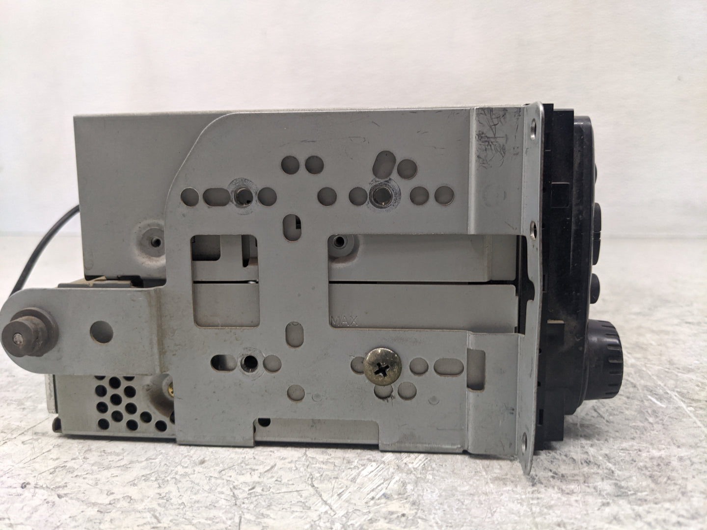 2004 Suzuki Aerio Radio AM FM Cd Player Receiver Replacement Fits OEM Used Auto Parts - Oemusedautoparts1.com
