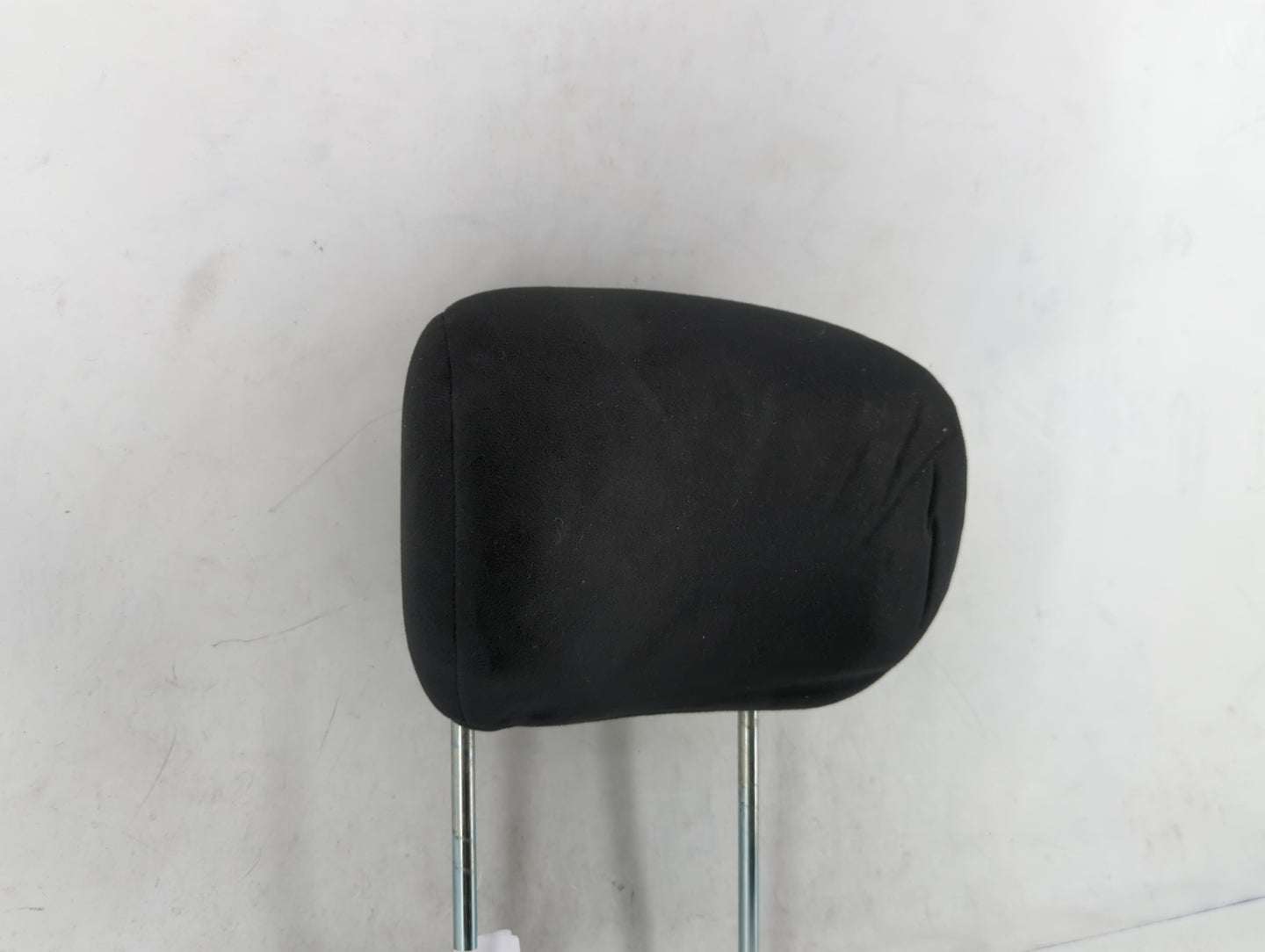 2004 Suzuki Aerio Headrest Head Rest Front Driver Passenger Seat Fits OEM Used Auto Parts - Oemusedautoparts1.com
