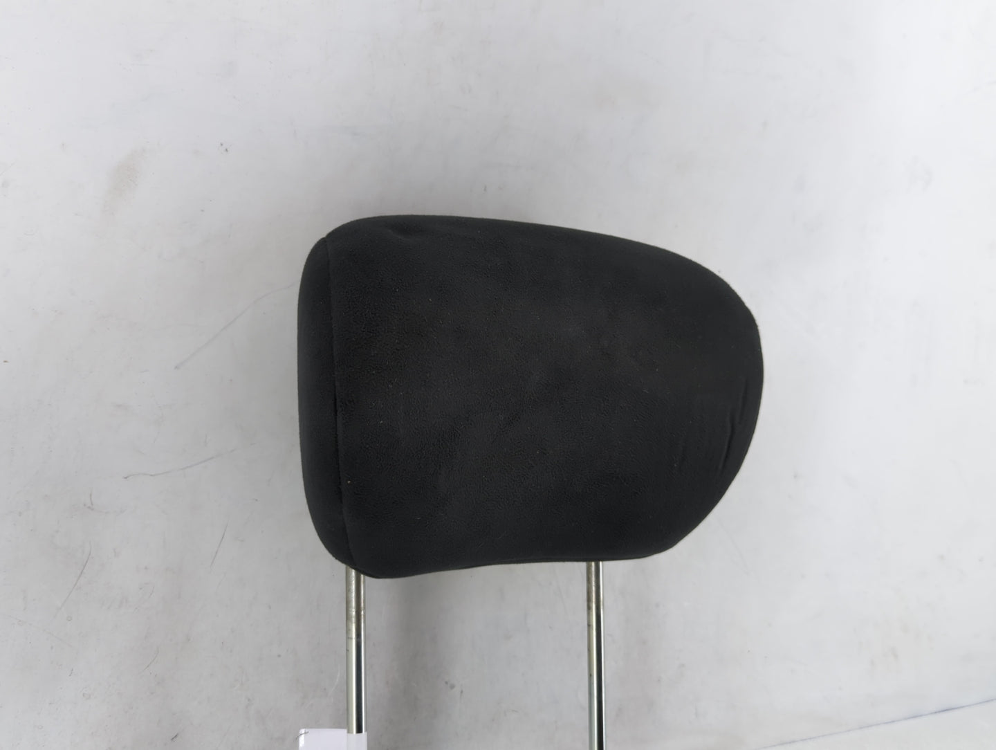 2004 Suzuki Aerio Headrest Head Rest Front Driver Passenger Seat Fits OEM Used Auto Parts - Oemusedautoparts1.com