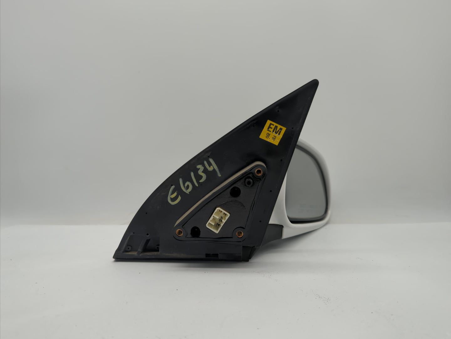 2004-2008 Suzuki Forenza Passenger Side View Mirror - Right Door Mirror OEM Used - Oemusedautoparts1.com