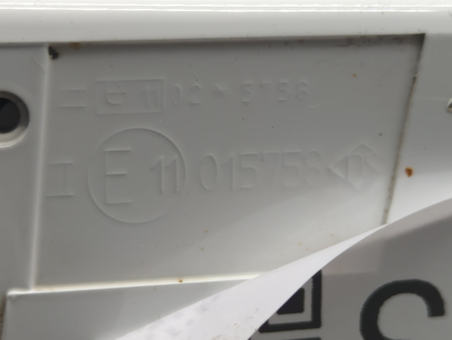 2004-2008 Suzuki Forenza Passenger Side View Mirror - Right Door Mirror OEM Used - Oemusedautoparts1.com