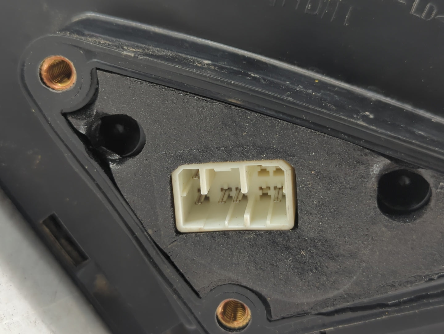 2004-2008 Suzuki Forenza Passenger Side View Mirror - Right Door Mirror OEM Used - Oemusedautoparts1.com