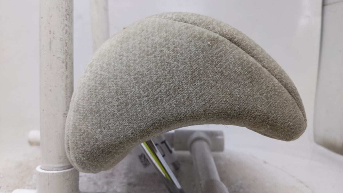 2004 Suzuki Forenza Headrest Head Rest Rear Center Seat Gray 42807 - Oemusedautoparts1.com