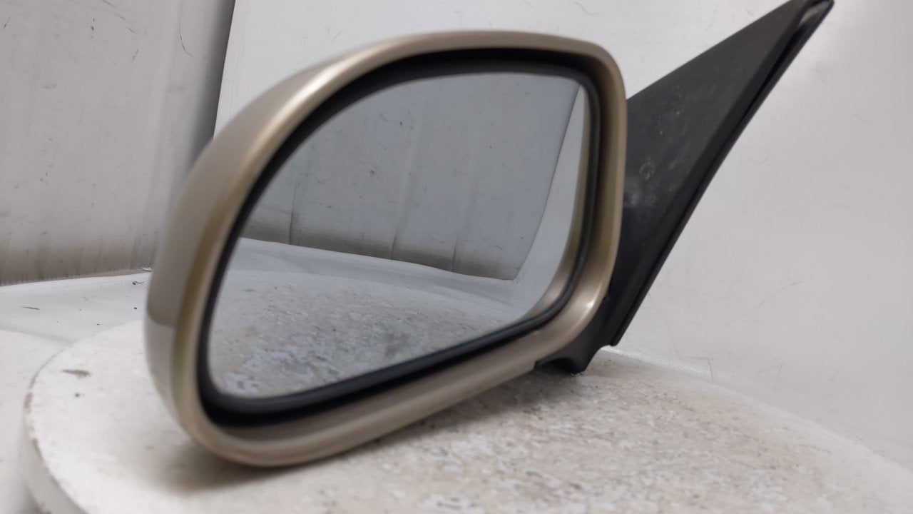 2004-2008 Suzuki Forenza Driver Side View Mirror - Left Door Mirror OEM Used - Oemusedautoparts1.com