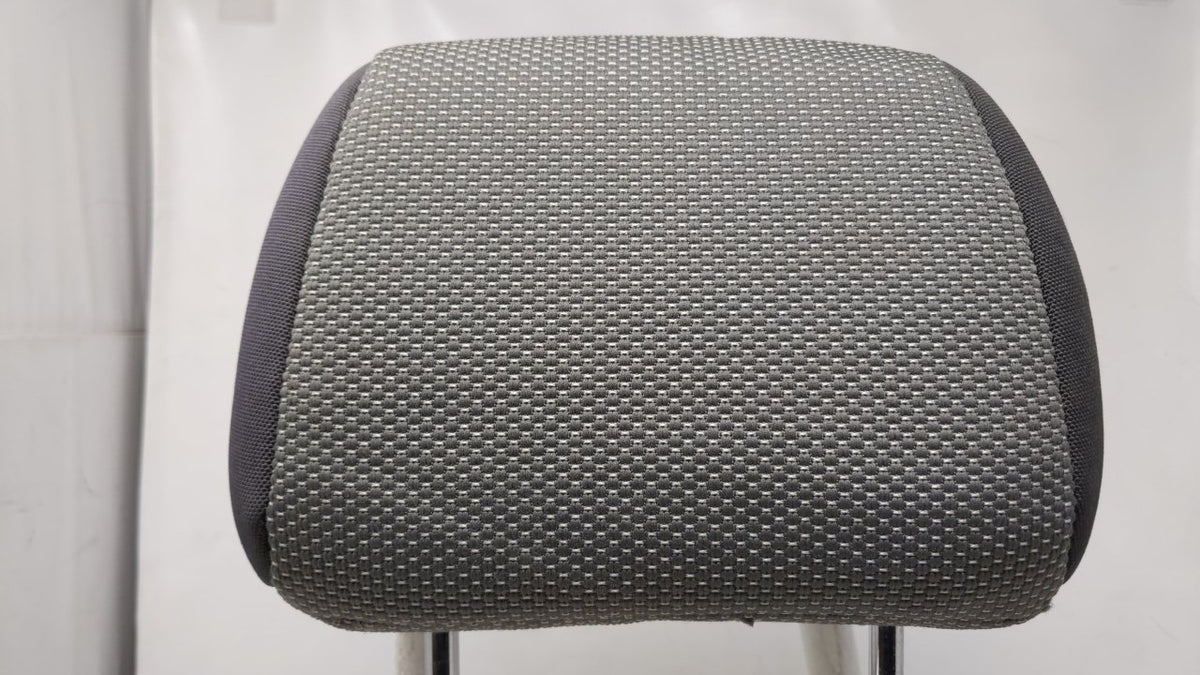 2004 Suzuki Forenza Headrest Head Rest Rear Center Seat - Oemusedautoparts1.com