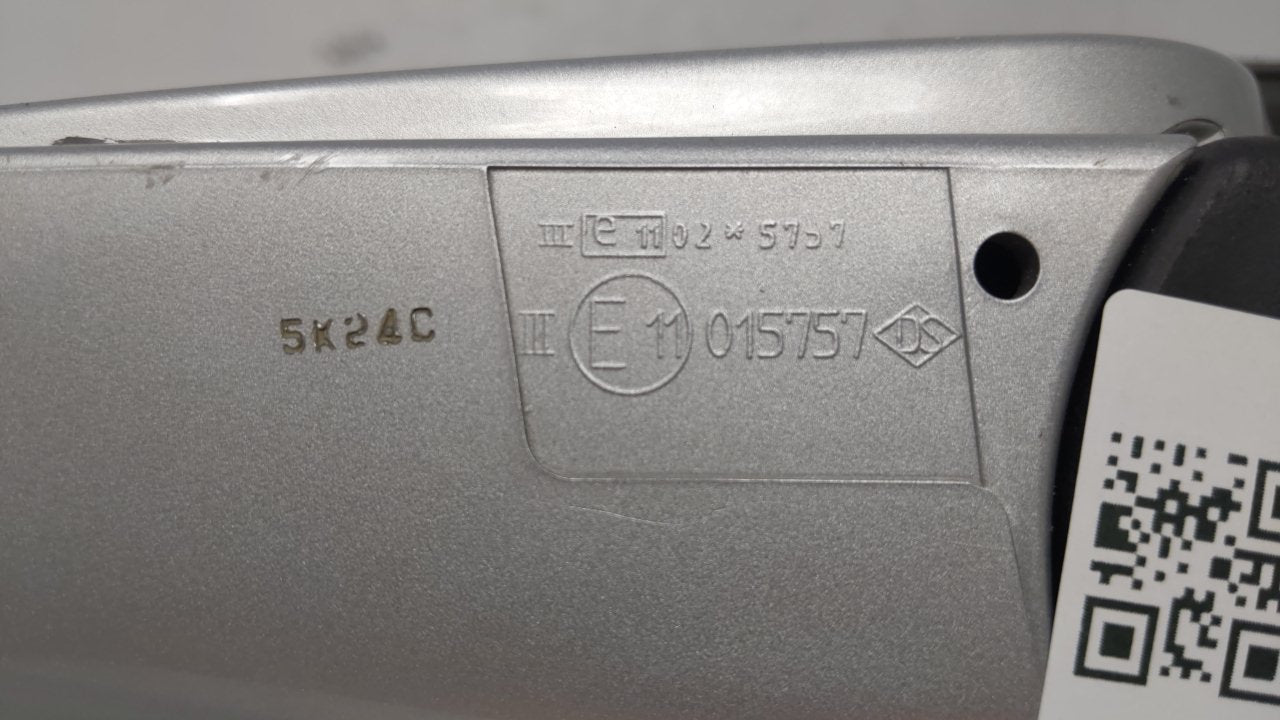 2004-2008 Suzuki Forenza Driver Side View Mirror - Left Door Mirror OEM Used - Oemusedautoparts1.com