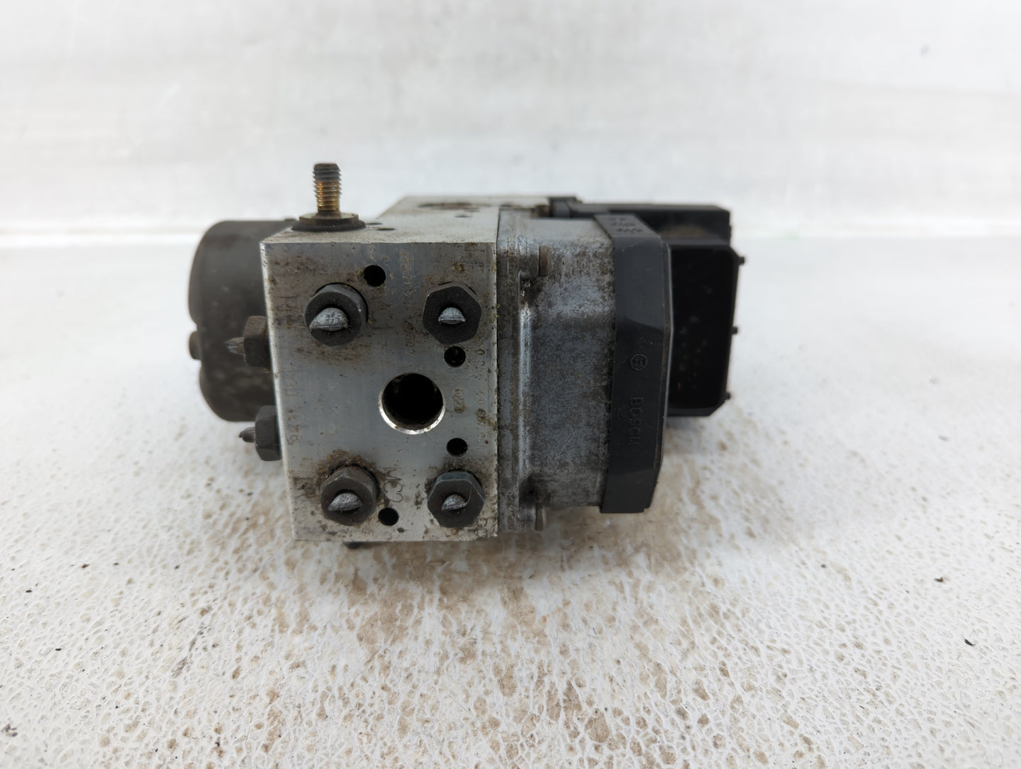 2004 Suzuki Reno ABS Pump Control Module Replacement Fits OEM Used Auto Parts - Oemusedautoparts1.com
