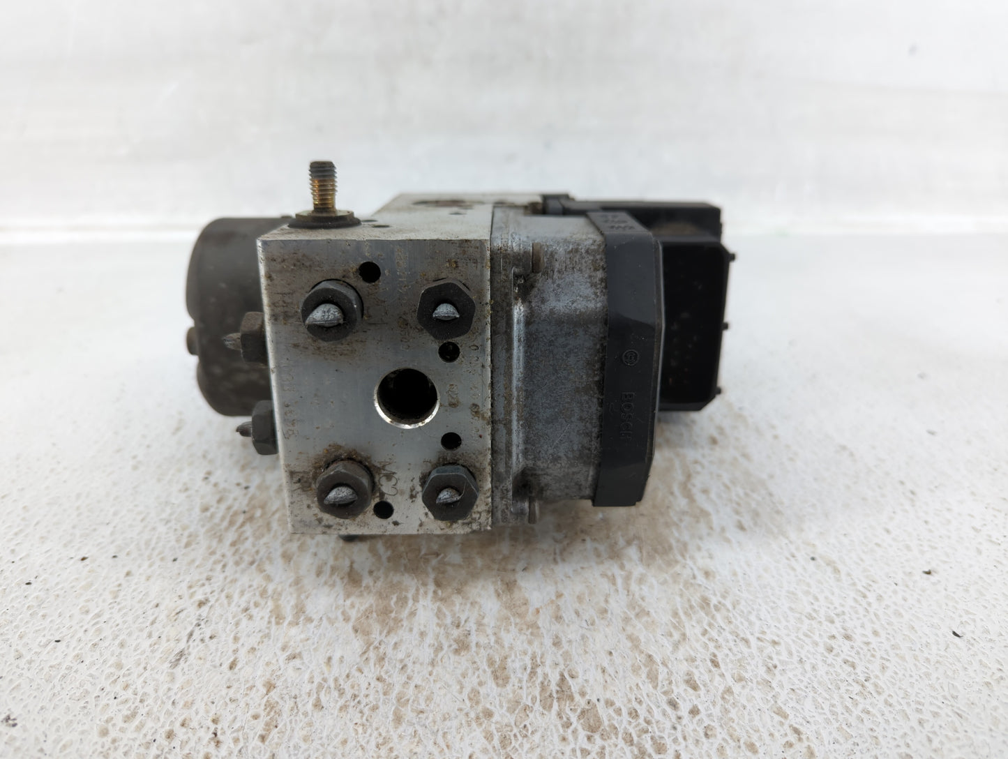 2004 Suzuki Reno ABS Pump Control Module Replacement Fits OEM Used Auto Parts - Oemusedautoparts1.com