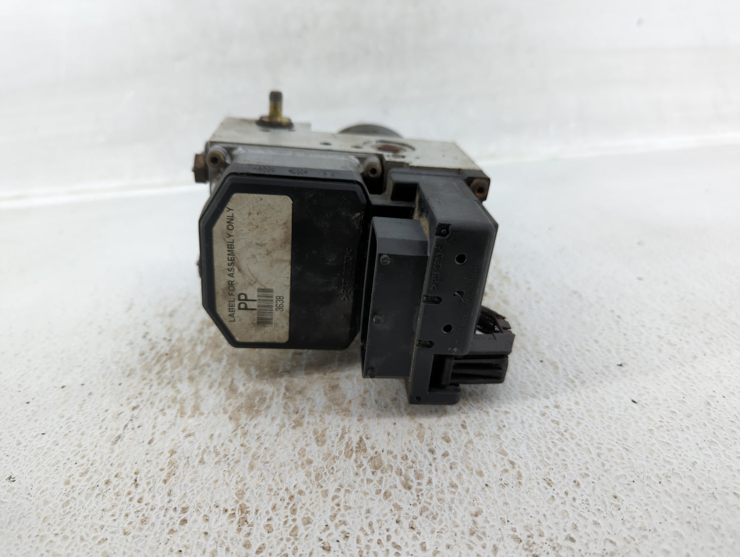 2004 Suzuki Reno ABS Pump Control Module Replacement Fits OEM Used Auto Parts - Oemusedautoparts1.com
