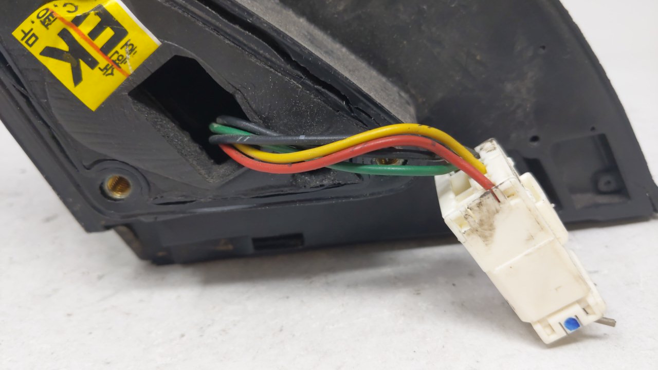 2005-2008 Suzuki Reno Driver Side View Mirror - Left Door Mirror OEM Used - Oemusedautoparts1.com