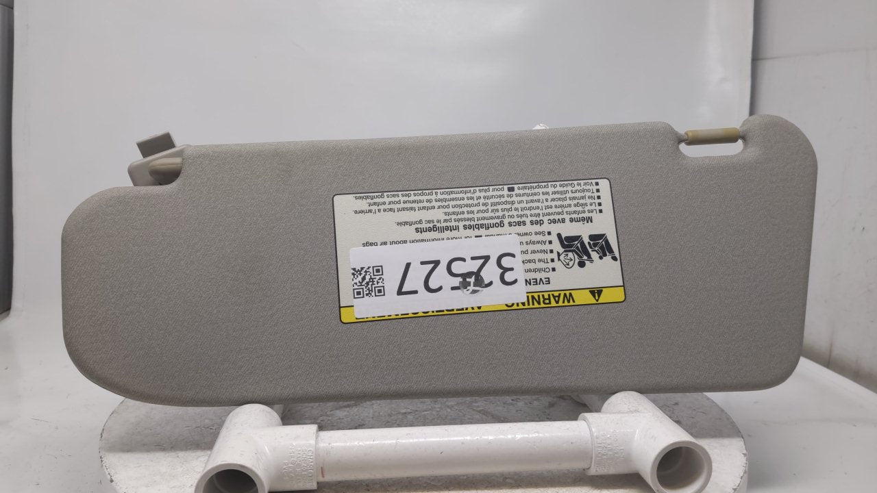 2004 Suzuki Swift Sun Visor Shade Replacement Passenger Right Mirror Fits OEM Used Auto Parts - Oemusedautoparts1.com