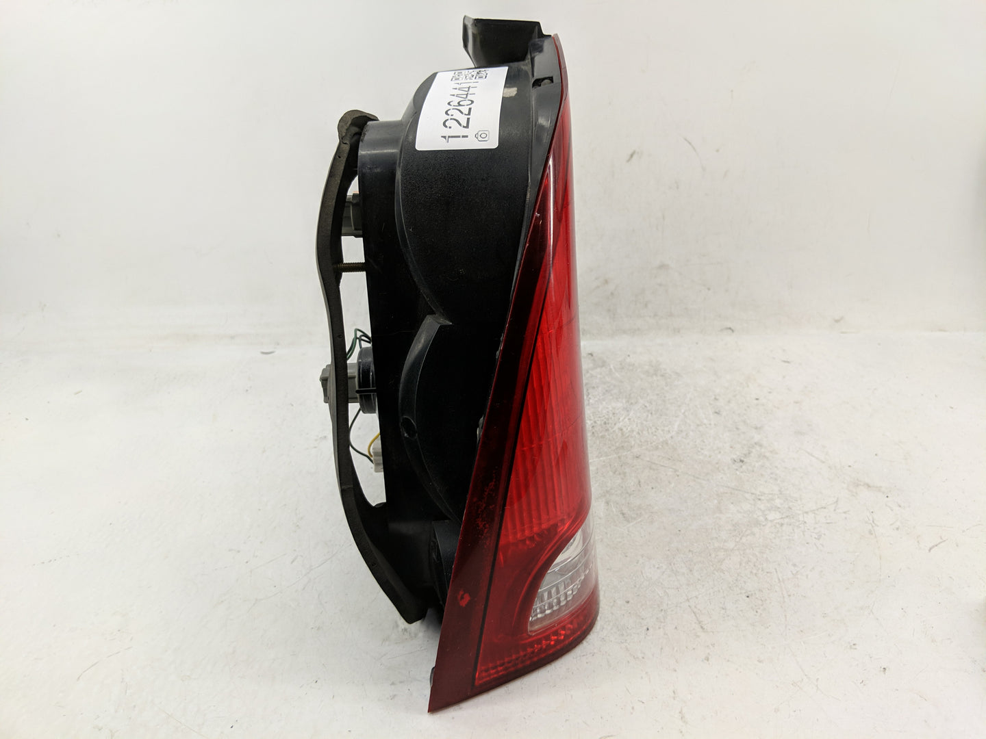 2004-2006 Suzuki Verona Tail Light Assembly Driver Left OEM Fits Fits 2004 2005 2006 OEM Used Auto Parts - Oemusedautoparts1