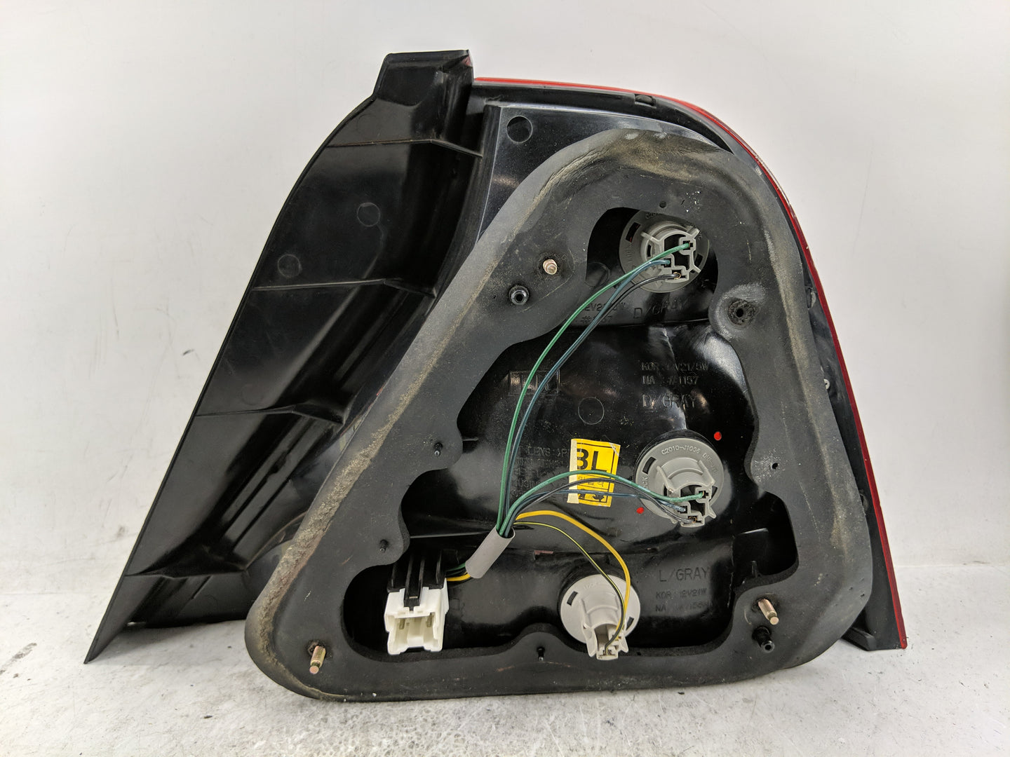 2004-2006 Suzuki Verona Tail Light Assembly Driver Left OEM Fits Fits 2004 2005 2006 OEM Used Auto Parts - Oemusedautoparts1