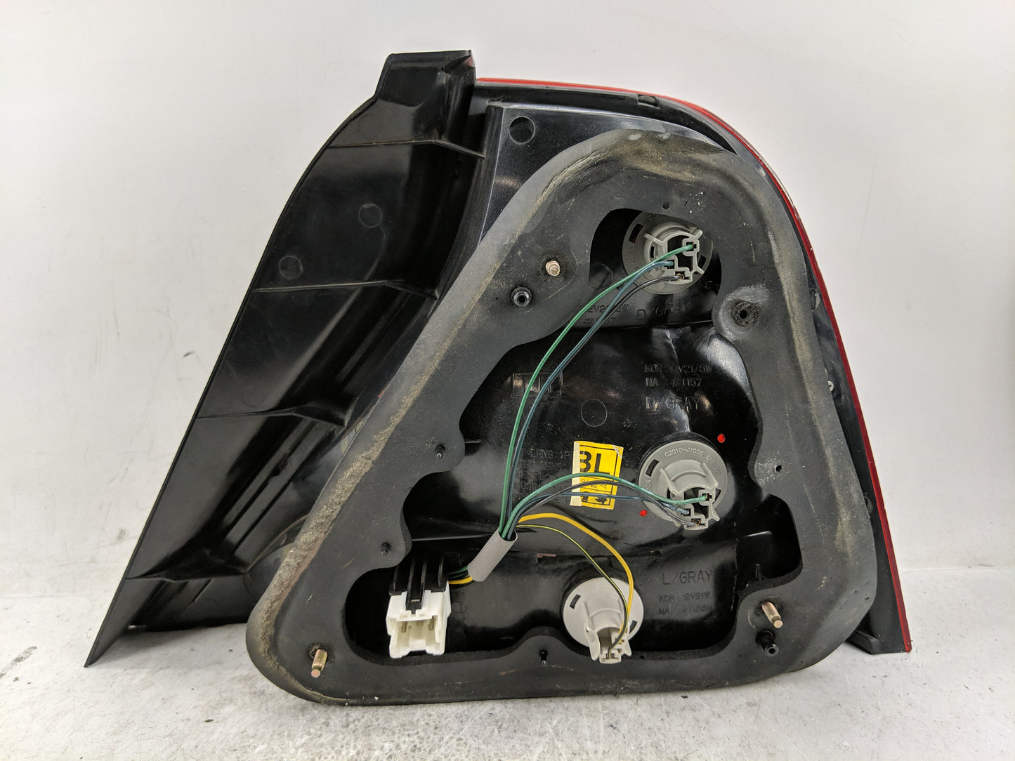 2004-2006 Suzuki Verona Tail Light Assembly Driver Left OEM Fits Fits 2004 2005 2006 OEM Used Auto Parts - Oemusedautoparts1