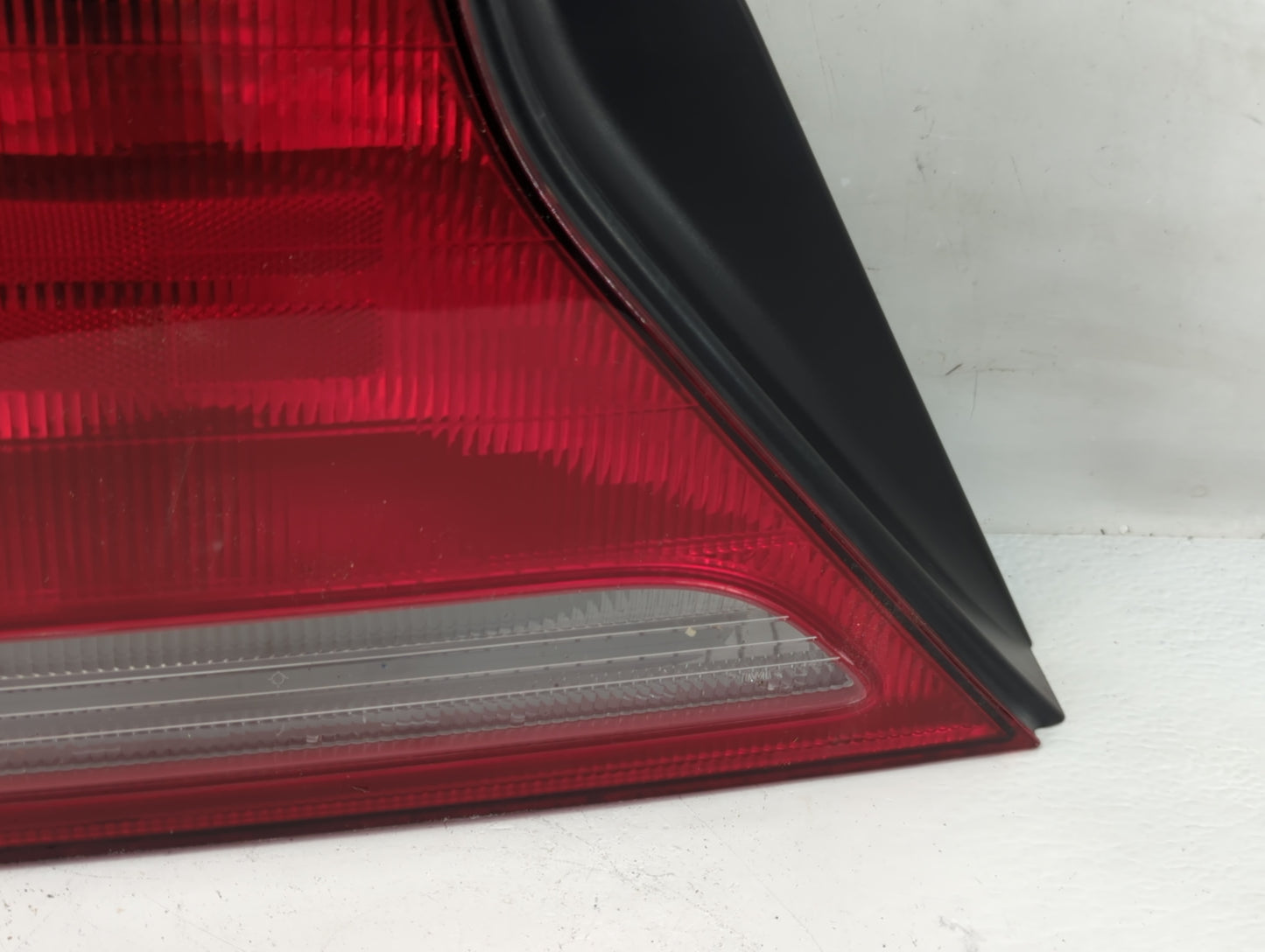 2004-2006 Suzuki Verona Tail Light Assembly Driver Left OEM Fits Fits 2004 2005 2006 OEM Used Auto Parts - Oemusedautoparts1