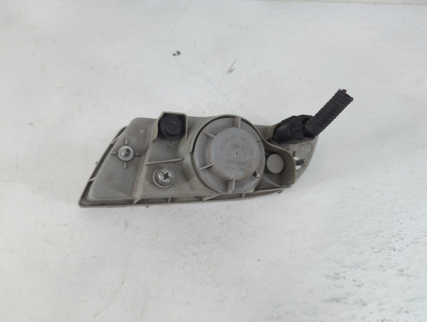 2004-2006 Suzuki Verona Passenger Right Oem Front Light Lamp - Oemusedautoparts1.com