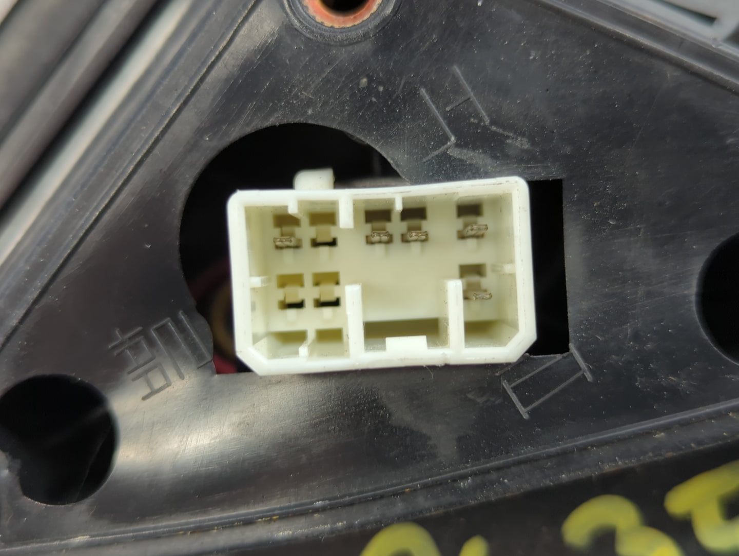 2004-2006 Suzuki Verona Passenger Side View Mirror - Right Door Mirror OEM Used - Oemusedautoparts1.com