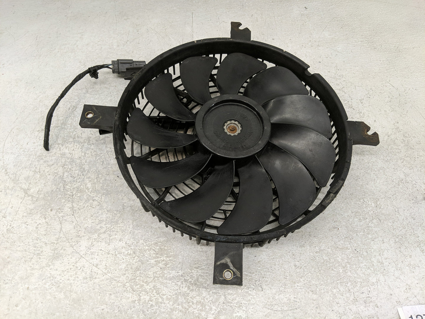 2004 Suzuki Vitara Electric Radiator Cooling Fan Motor Assembly Fits Fits 2005 OEM Used Auto Parts - Oemusedautoparts1.com