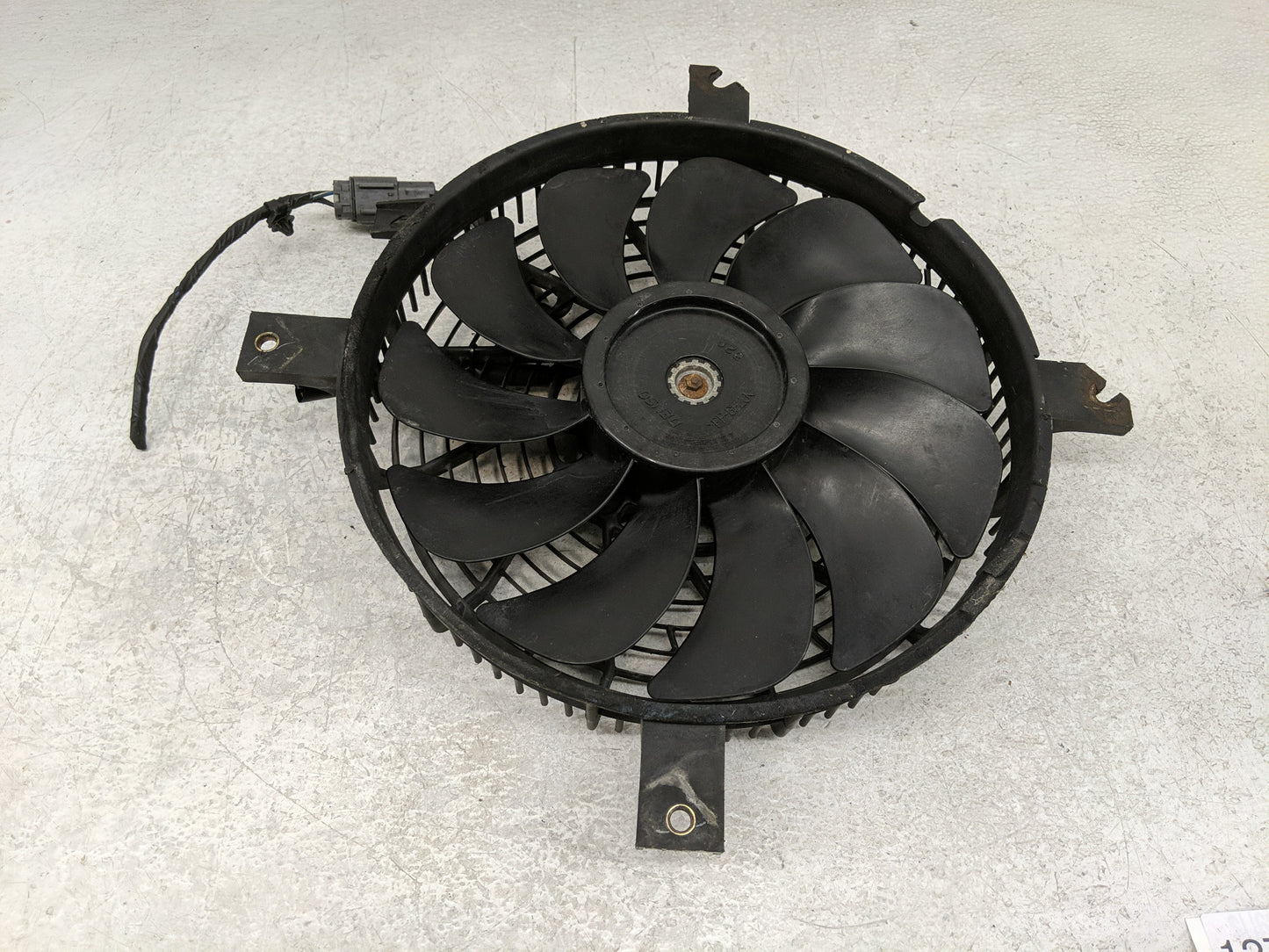 2004 Suzuki Vitara Electric Radiator Cooling Fan Motor Assembly Fits Fits 2005 OEM Used Auto Parts - Oemusedautoparts1.com