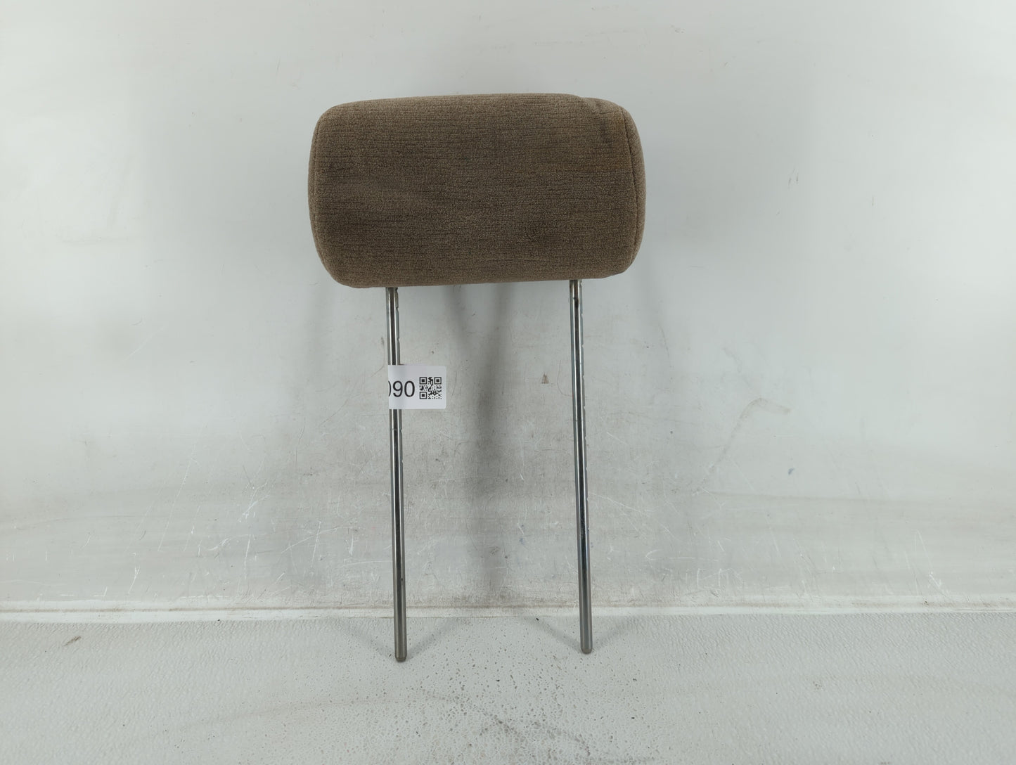 2004 Suzuki Xl-7 Headrest Head Rest Front Driver Passenger Seat Fits OEM Used Auto Parts - Oemusedautoparts1.com