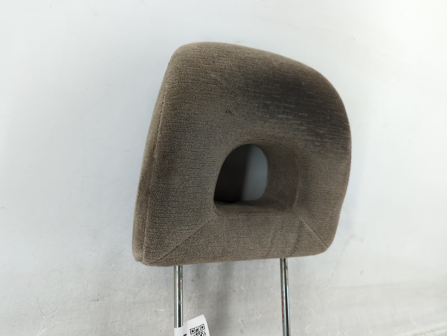 2004 Suzuki Xl-7 Headrest Head Rest Front Driver Passenger Seat - Oemusedautoparts1.com