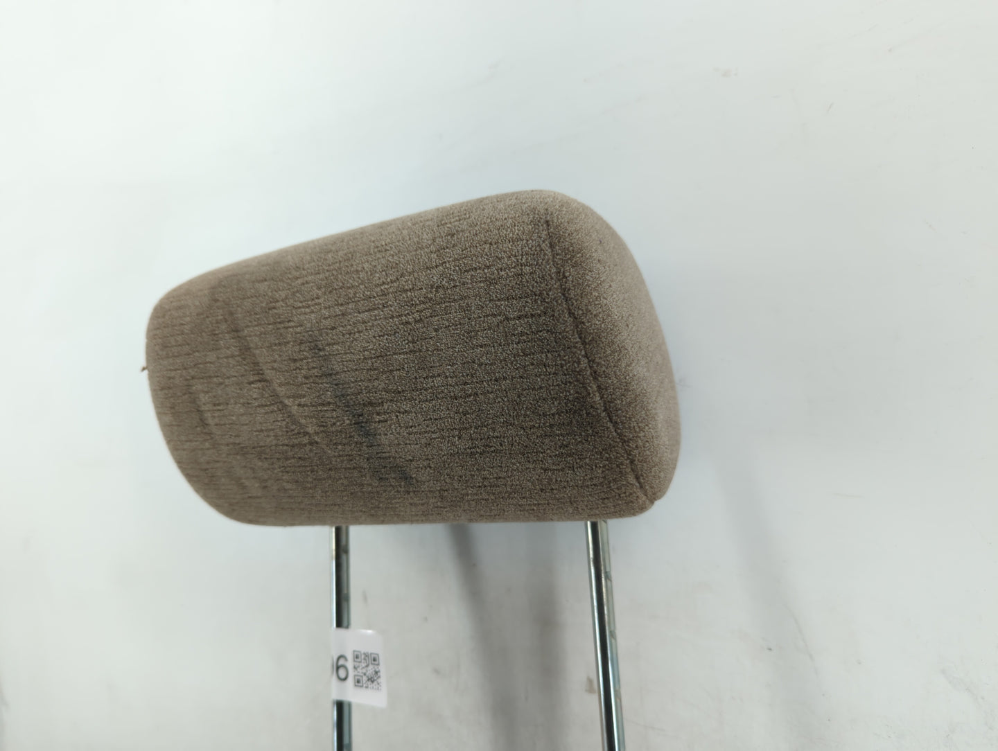 2004 Suzuki Xl-7 Headrest Head Rest Front Driver Passenger Seat Fits OEM Used Auto Parts - Oemusedautoparts1.com