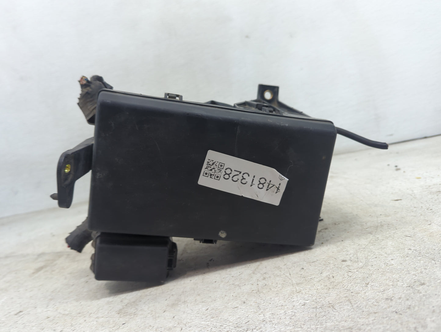 2003-2005 Toyota 4runner Fusebox Fuse Box Panel Relay Module Fits Fits 2003 2004 2005 OEM Used Auto Parts - Oemusedautoparts
