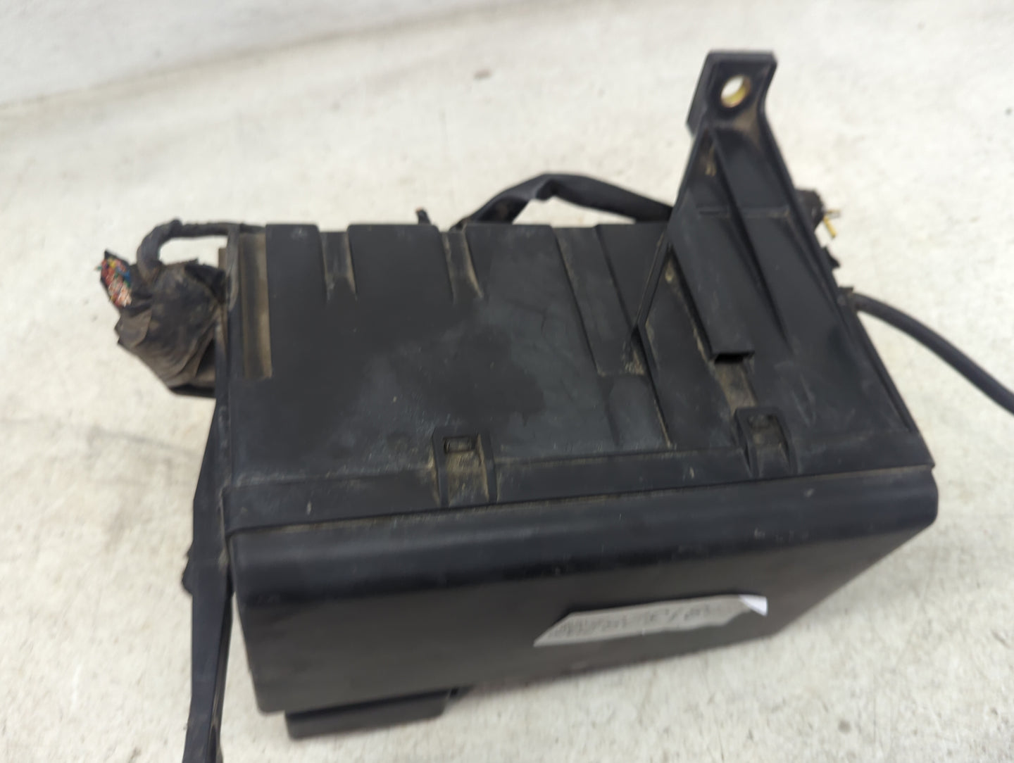 2003-2005 Toyota 4runner Fusebox Fuse Box Panel Relay Module Fits Fits 2003 2004 2005 OEM Used Auto Parts - Oemusedautoparts