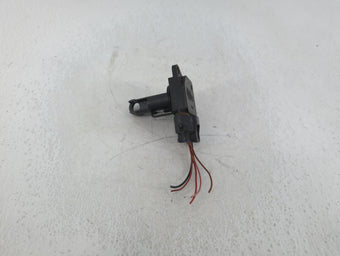 compare product 2003-2009 Toyota 4runner Mass Air Flow Meter Maf