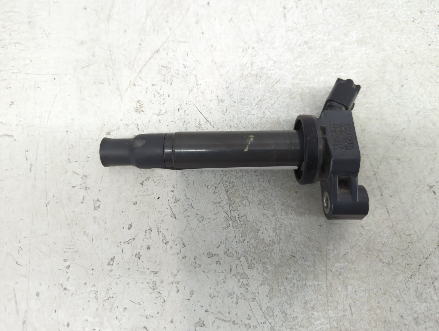 2000-2004 Toyota Avalon Ignition Coil Igniter Pack - Oemusedautoparts1.com