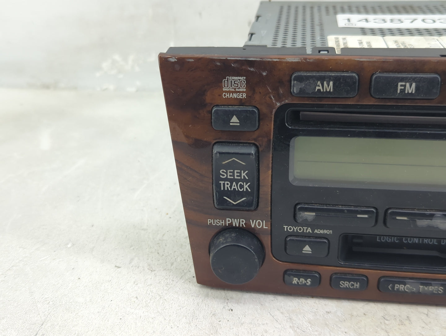 2000-2004 Toyota Avalon Radio AM FM Cd Player Receiver Replacement P/N:86120-AC132 12222139 Fits Fits 2000 2001 2002 2003 20