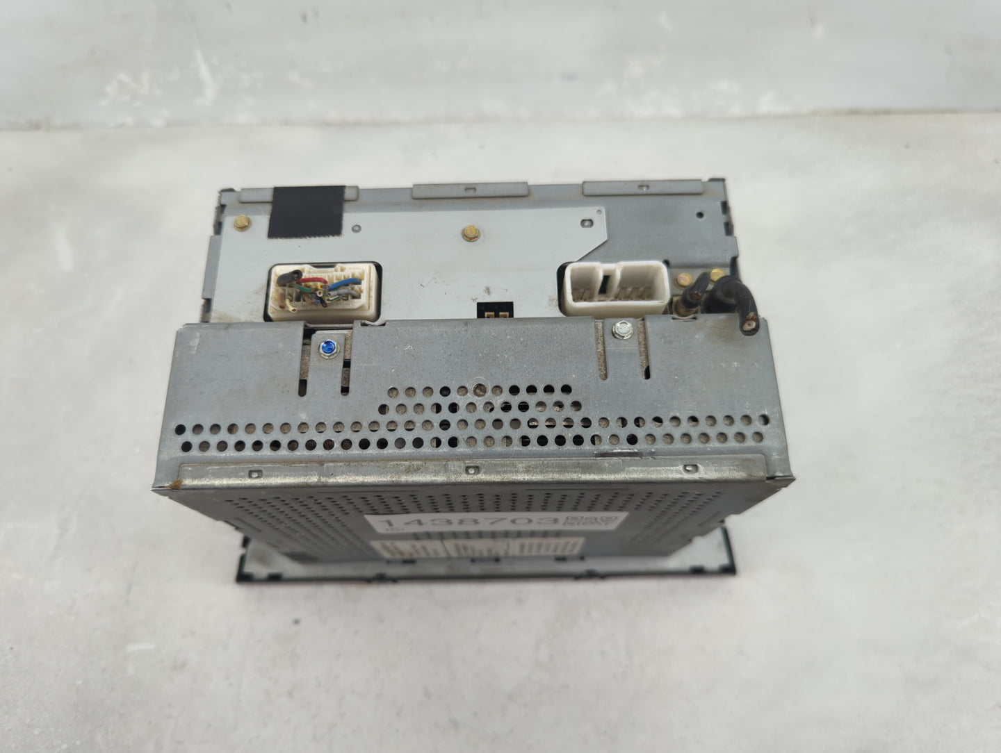 2000-2004 Toyota Avalon Radio AM FM Cd Player Receiver Replacement P/N:86120-AC132 12222139 Fits Fits 2000 2001 2002 2003 20