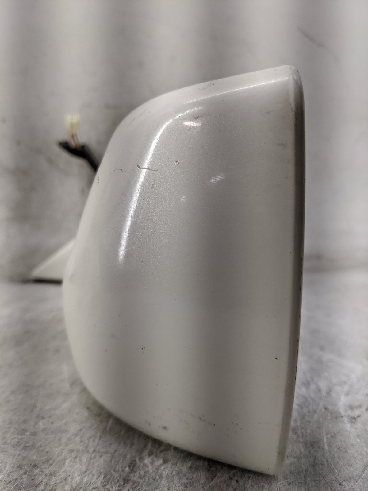 2004 Toyota Avalon Driver Side View Mirror - Left Door Mirror OEM Used - Oemusedautoparts1.com
