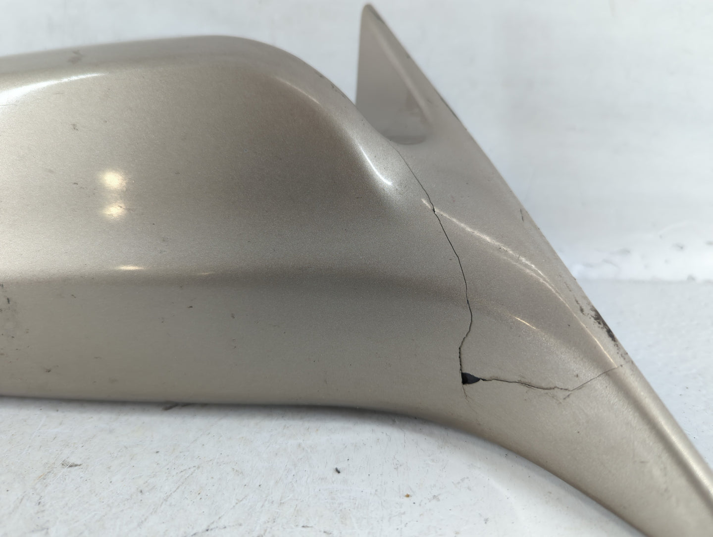 2000-2004 Toyota Avalon Driver Side View Mirror - Left Door Mirror OEM Used - Oemusedautoparts1.com