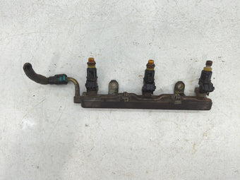 compare product 2004 Toyota Avalon Fuel Injectors Fits OEM Used Auto Parts