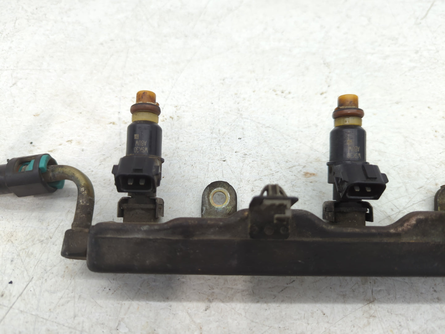 2004 Toyota Avalon Fuel Injectors Fits OEM Used Auto Parts - Oemusedautoparts1.com