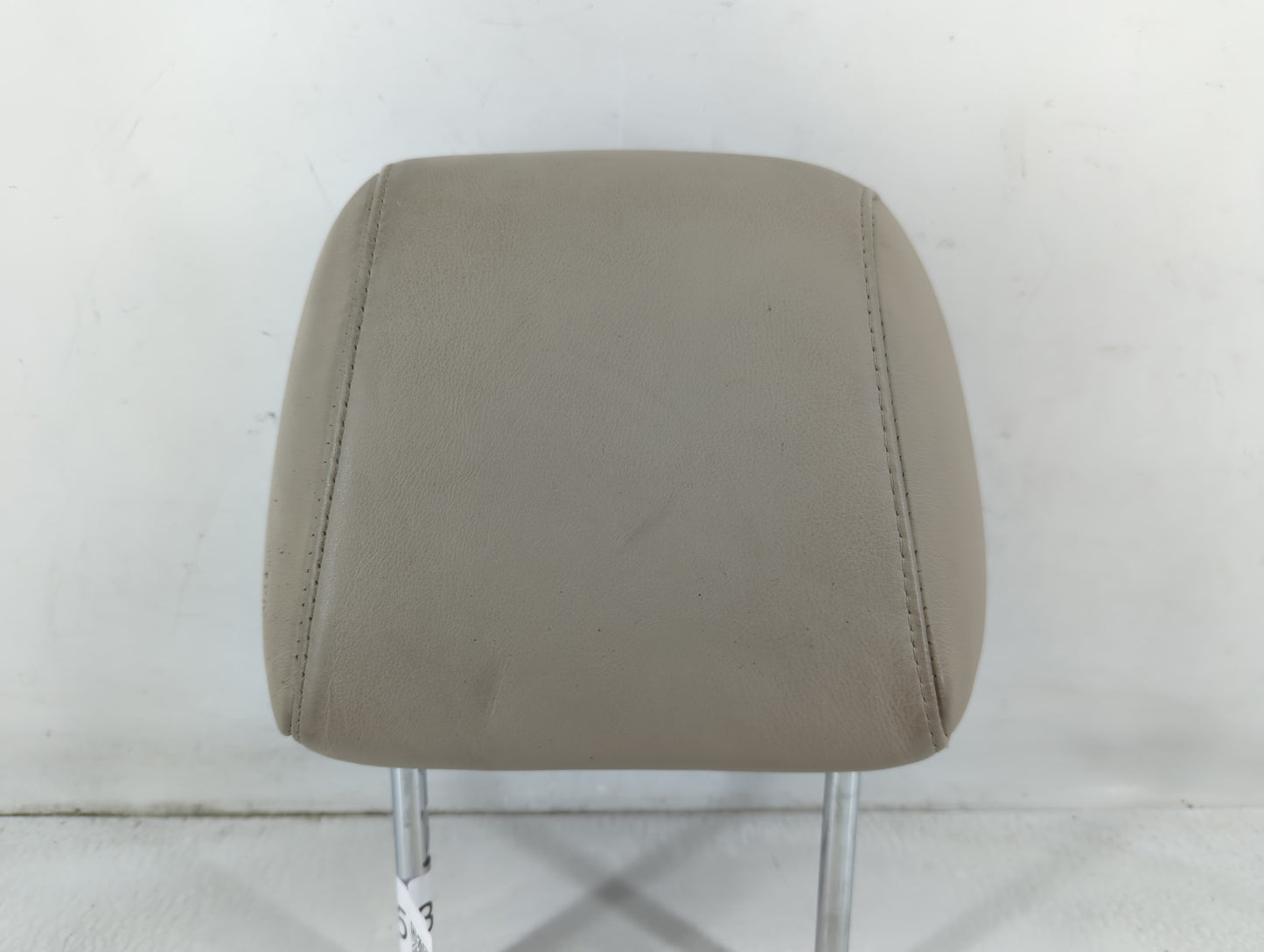 2000-2004 Toyota Avalon Headrest Head Rest Front Driver Passenger Seat Fits Fits 2000 2001 2002 2003 2004 OEM Used Auto Part