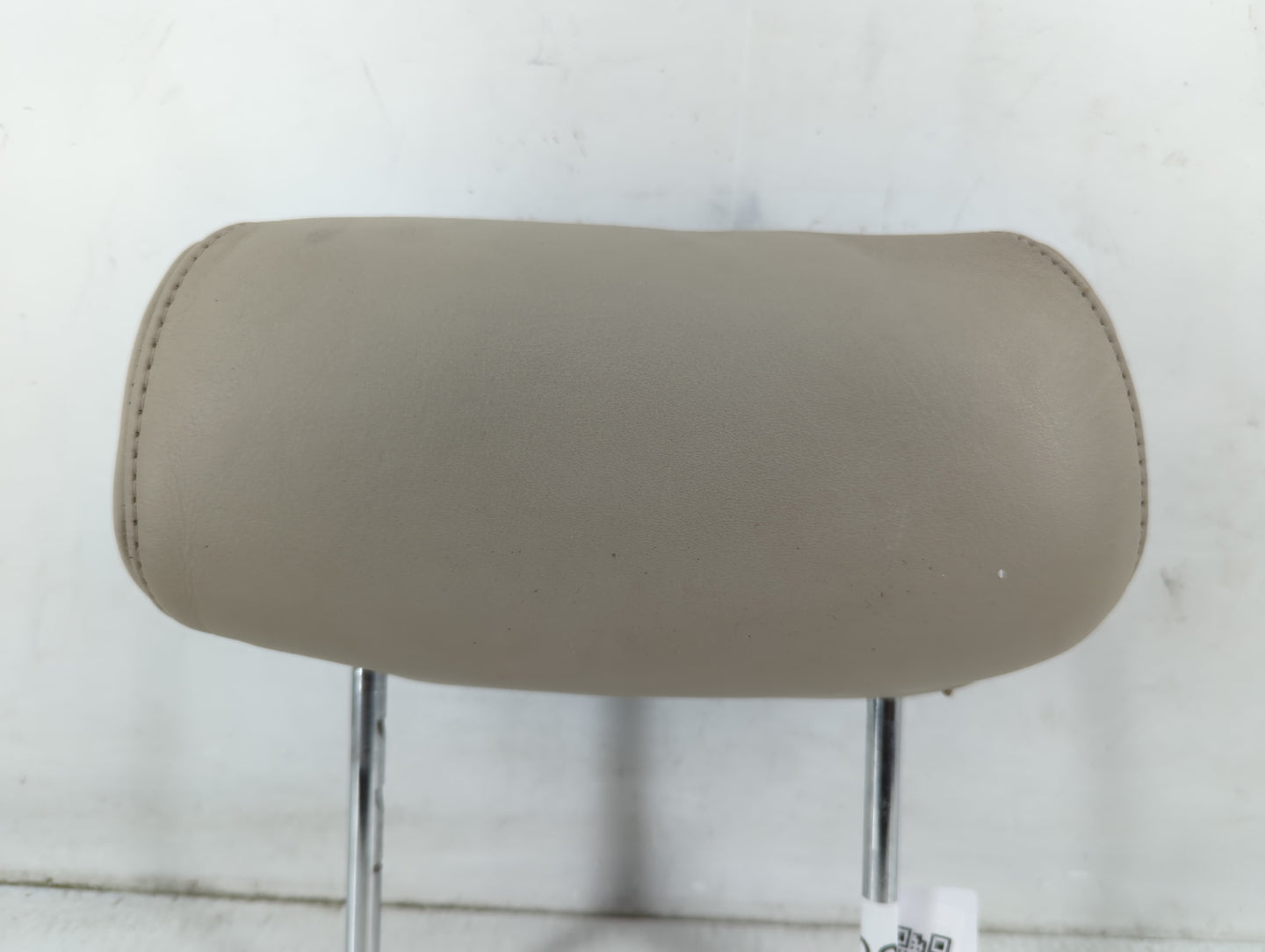 2000-2004 Toyota Avalon Headrest Head Rest Front Driver Passenger Seat Fits Fits 2000 2001 2002 2003 2004 OEM Used Auto Part