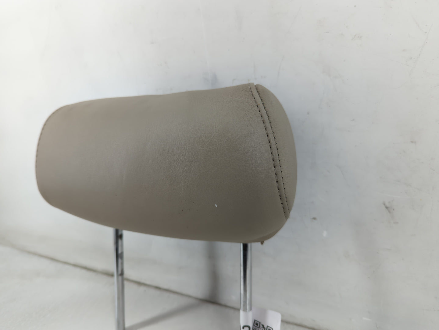 2000-2004 Toyota Avalon Headrest Head Rest Front Driver Passenger Seat Fits Fits 2000 2001 2002 2003 2004 OEM Used Auto Part