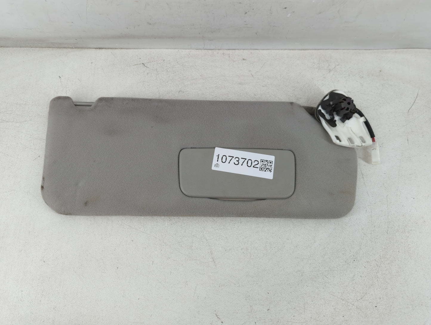 2002-2006 Toyota Camry Sun Visor Shade Replacement Passenger Right Mirror Fits Fits 2002 2003 2004 2005 2006 OEM Used Auto P