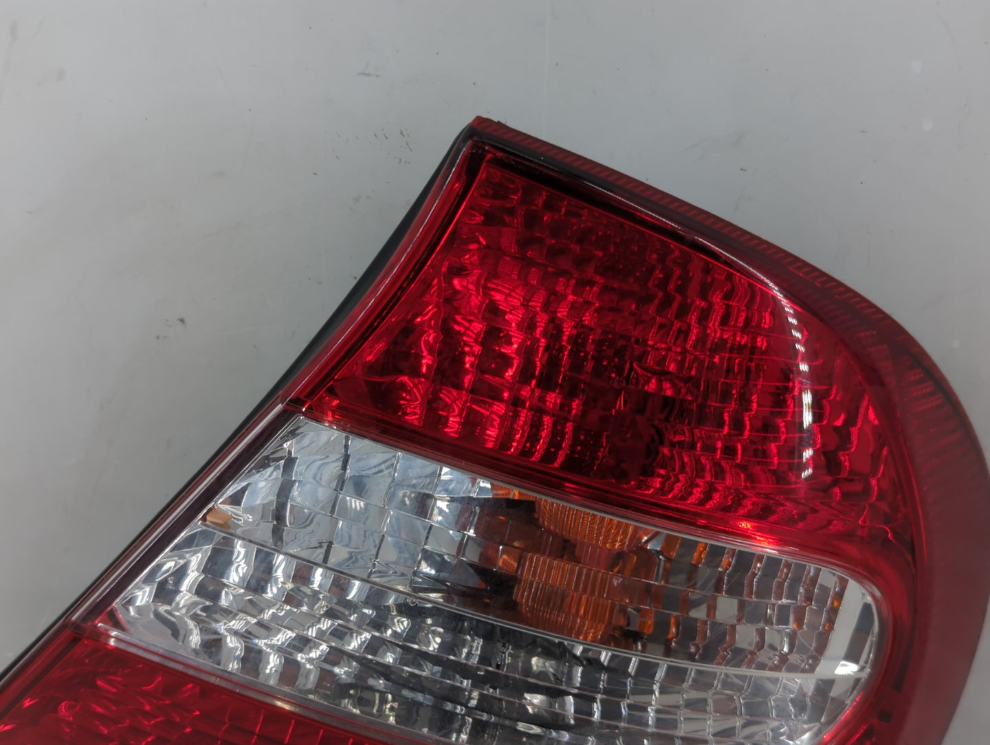 2002-2004 Toyota Camry Tail Light Assembly Passenger Right OEM Fits Fits 2002 2003 2004 OEM Used Auto Parts - Oemusedautopar